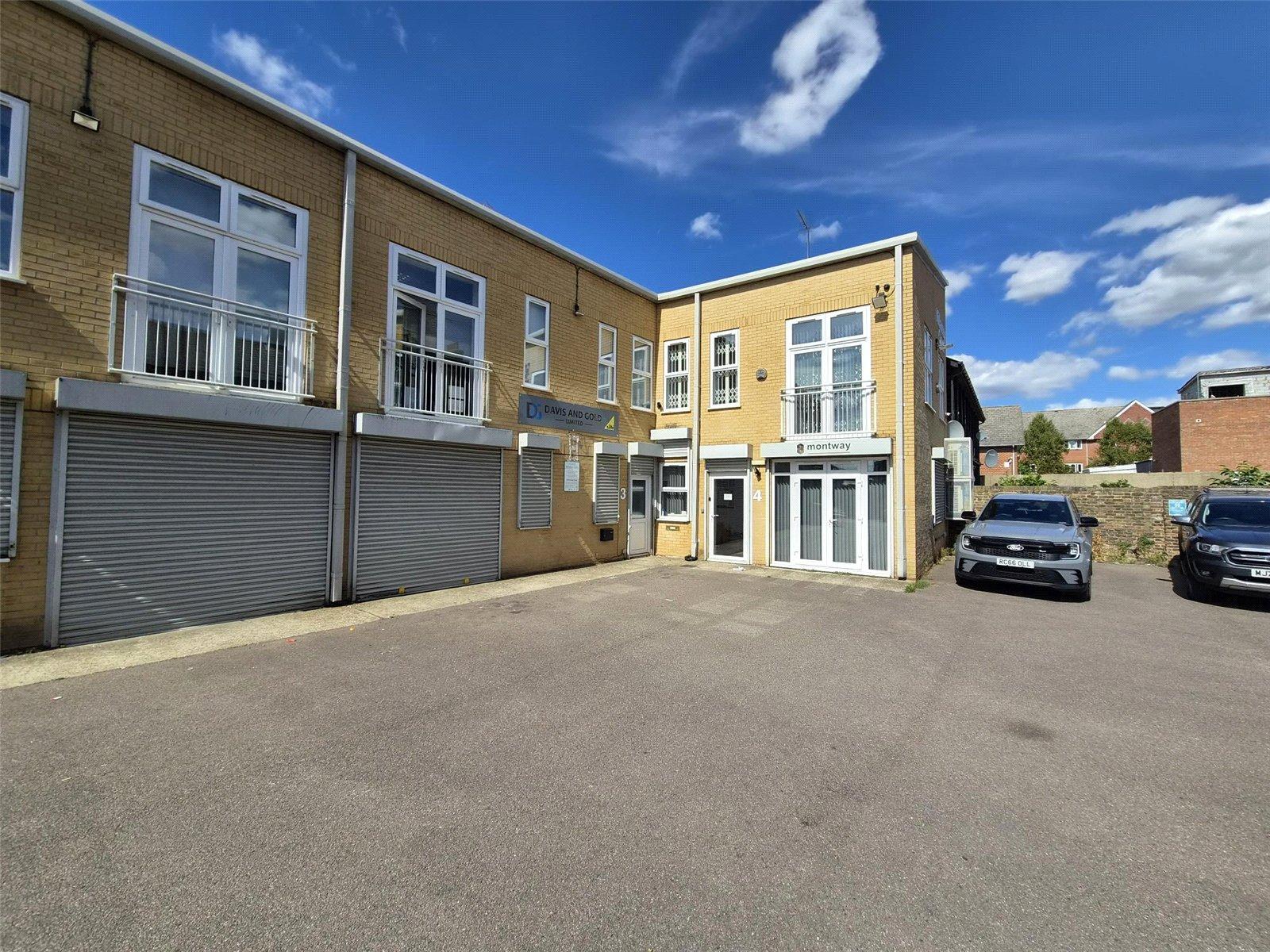 Lodge Cres, Waltham Cross for lease Building Photo- Image 1 of 2
