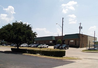 2512 Program Dr, Dallas, TX à louer Autre- Image 2 de 3
