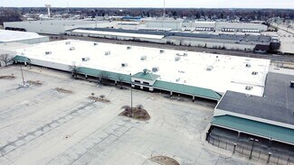 Plus de détails pour 530 Illinois Ave, Maumee, OH - Commerce de détail à louer