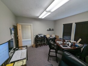 212 Coolidge Ave, Manchester, NH for lease Interior Photo- Image 1 of 8
