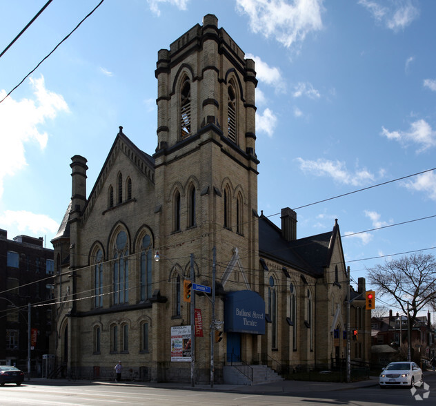 736 Bathurst St, Toronto, ON for sale - Primary Photo - Image 2 of 2