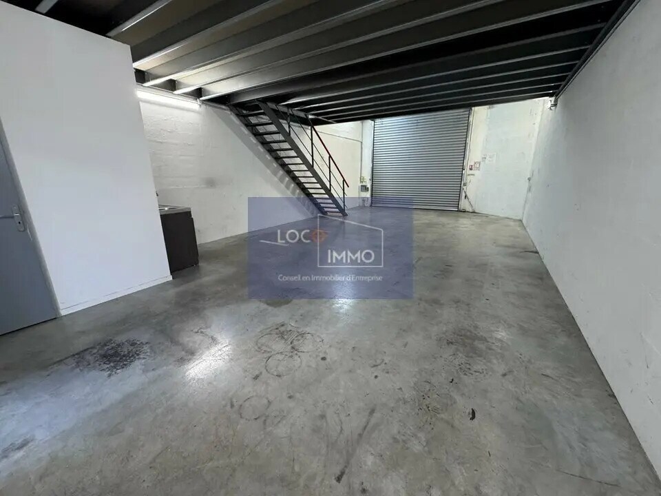 Flex in Mérignac for lease Interior Photo- Image 1 of 10