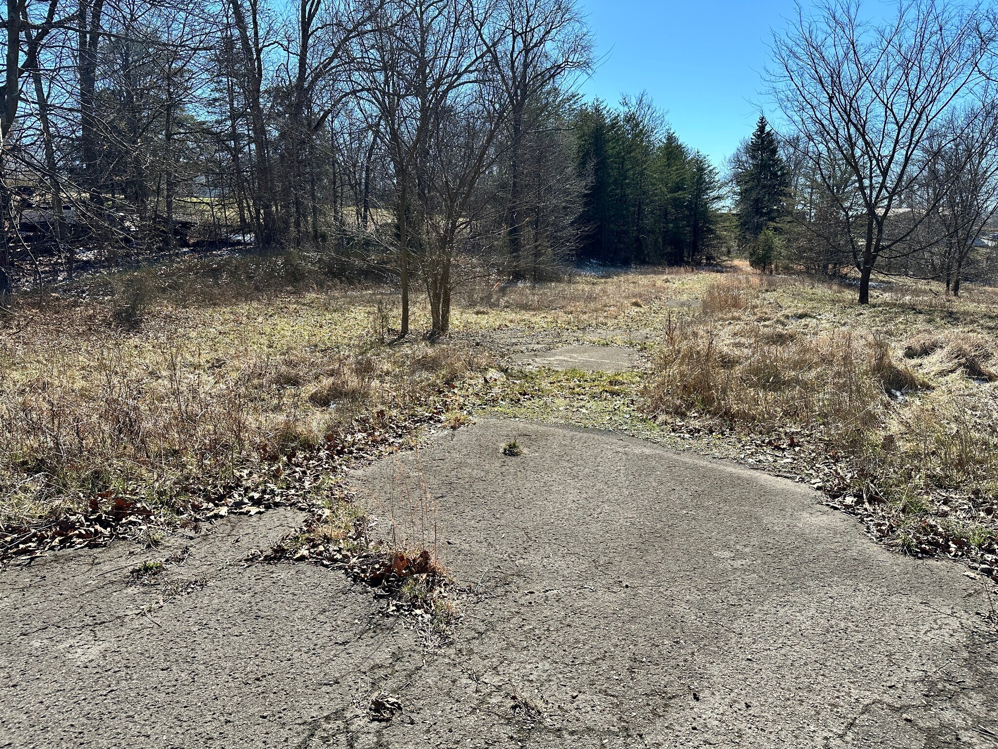 225 Woodside Dr, Radcliff, KY à vendre Photo du bâtiment- Image 1 de 1