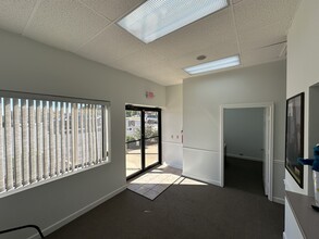 1950 Evelyn Byrd Ave, Harrisonburg, VA for lease Interior Photo- Image 2 of 10