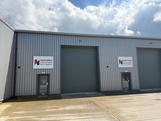 Plus de détails pour 11 Cherry Farm Close, Malton - Industriel à louer