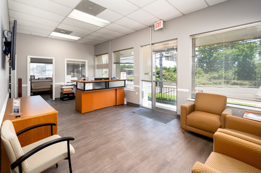 9094 Baltimore Ave, College Park, MD for lease - Building Photo - Image 3 of 12