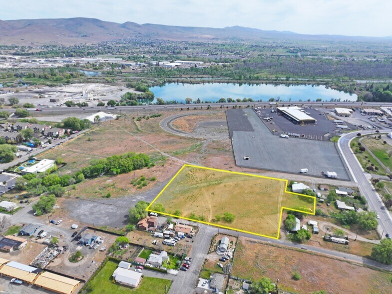 E Adams St, Yakima, WA à vendre - Aérien - Image 3 de 8