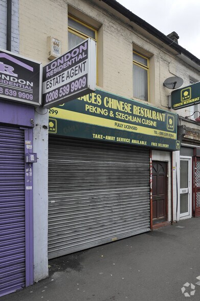 299 High Road Leytonstone, Londres à louer - Photo du bâtiment - Image 3 de 3