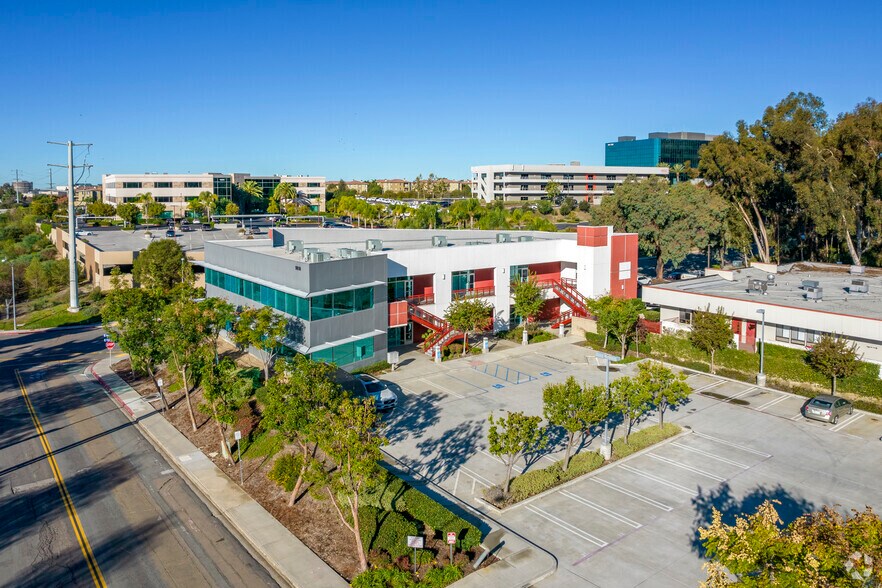 9810 Scripps Lake Dr, San Diego, CA à louer - Aérien - Image 2 de 7
