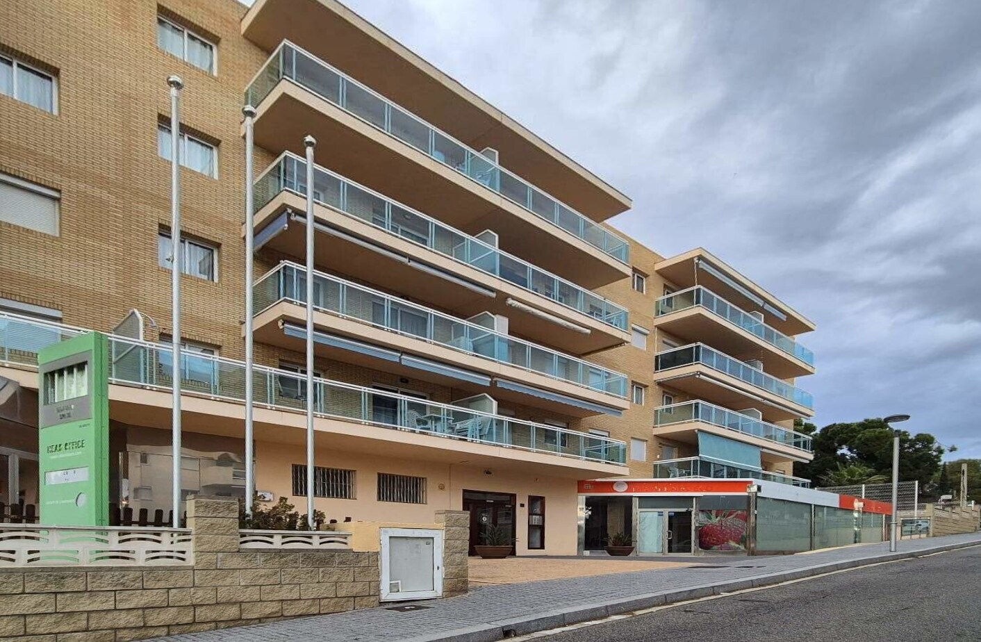 Immeuble residentiel dans Salou, Tarragona à vendre Photo du bâtiment- Image 1 de 2