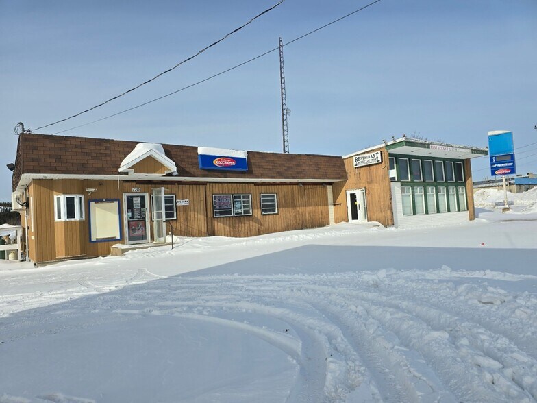 Motel Du Nord Portfolio portefeuille de 3 propriétés à vendre sur LoopNet.ca - Photo du bâtiment - Image 3 de 5