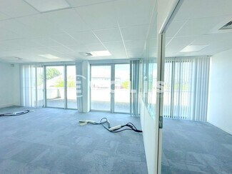 Plus de détails pour Bureau à louer