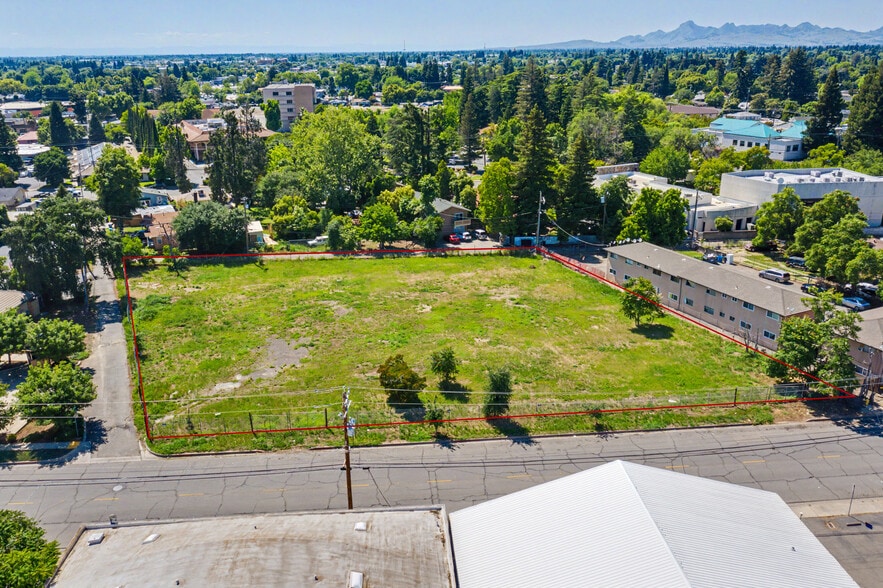 952 Market St, Yuba City, CA for sale - Aerial - Image 2 of 8