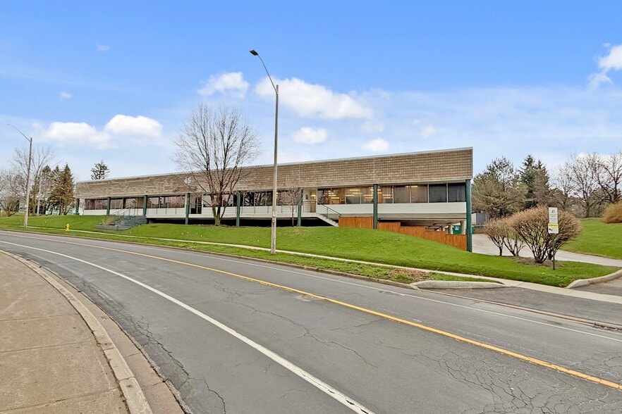 45 Mcintosh Dr, Markham, ON for sale - Building Photo - Image 1 of 50