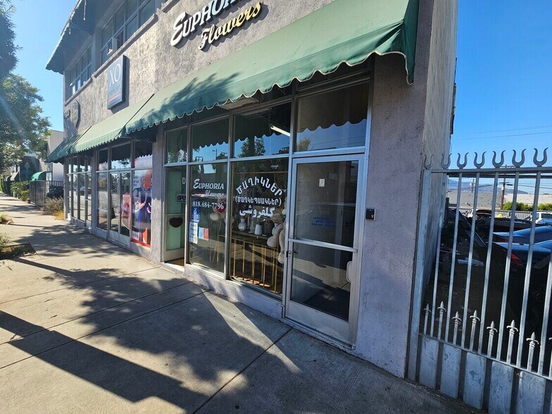 6623 San Fernando Rd, Glendale, CA à vendre - Photo du bâtiment - Image 2 de 47