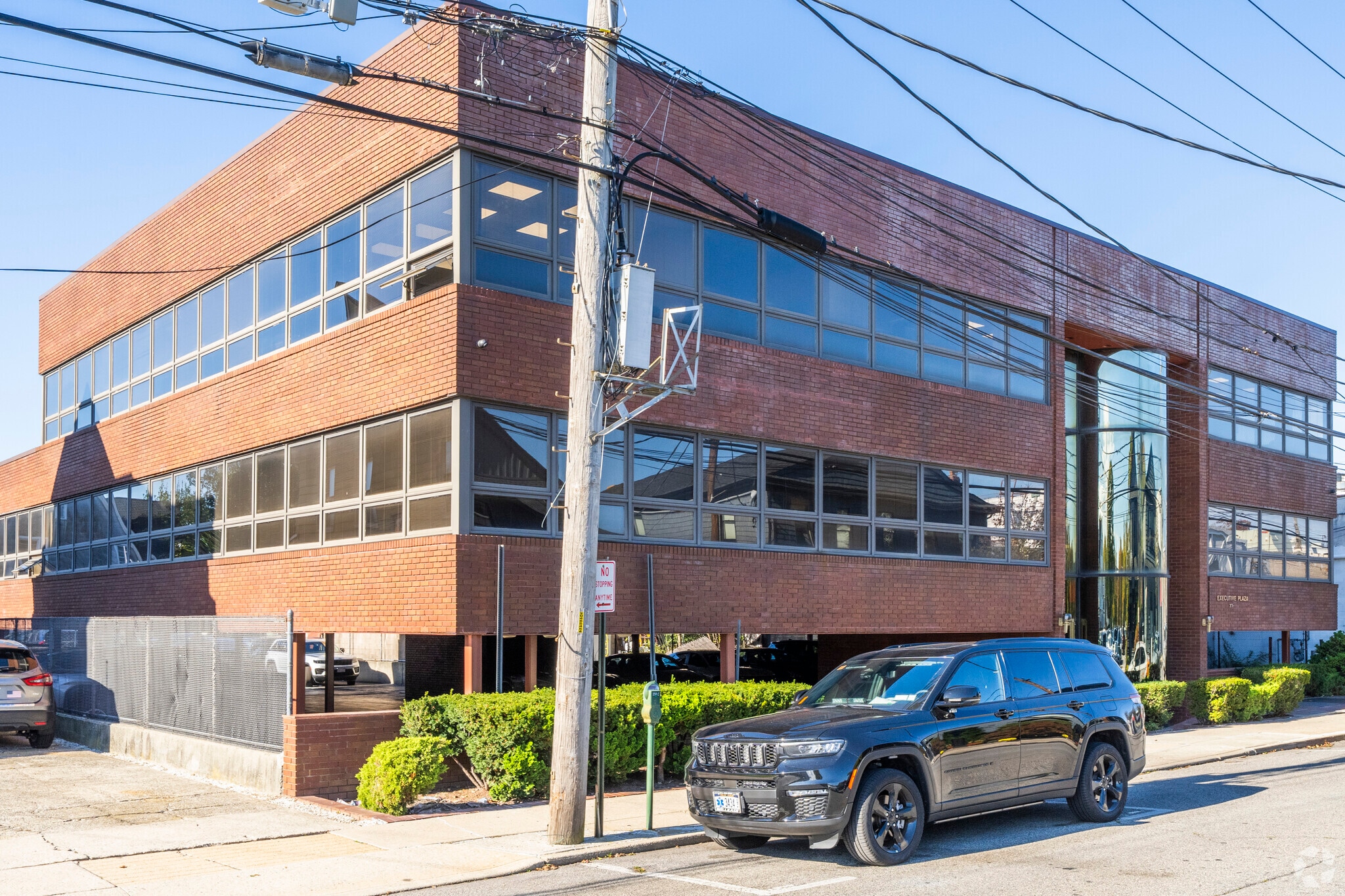 77-81 Spruce St, Cedarhurst, NY for sale Primary Photo- Image 1 of 1