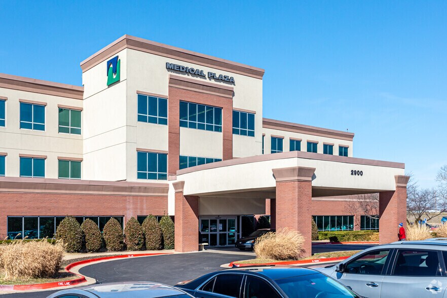 2900 Medical Center Pky, Bentonville, AR à louer - Photo du bâtiment - Image 1 de 5