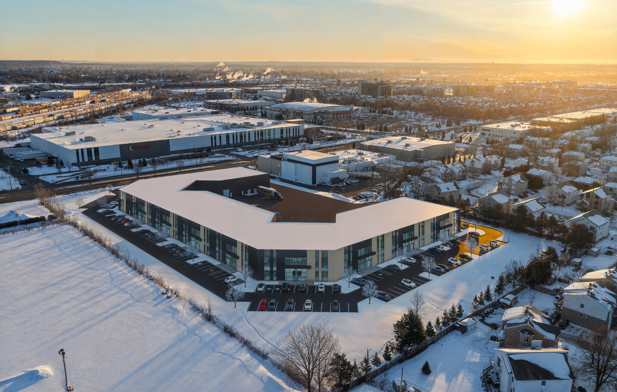 3825 Boul De La Grande-Allée, Boisbriand, QC à vendre Photo principale- Image 1 de 6