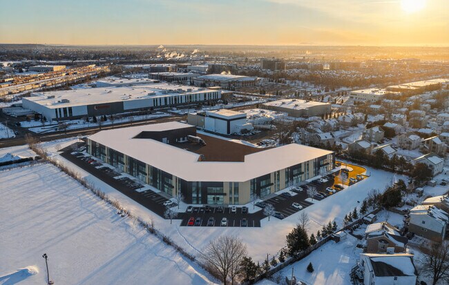 Plus de détails pour 3825 Boul De La Grande-Allée, Boisbriand, QC - Industriel à louer