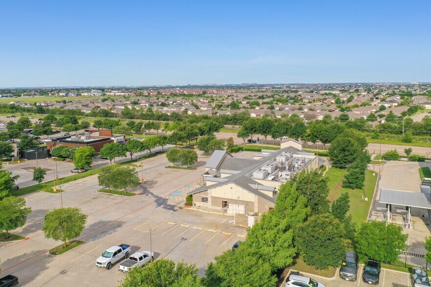 1801 S Main St, Keller, TX à louer - Aérien - Image 2 de 4