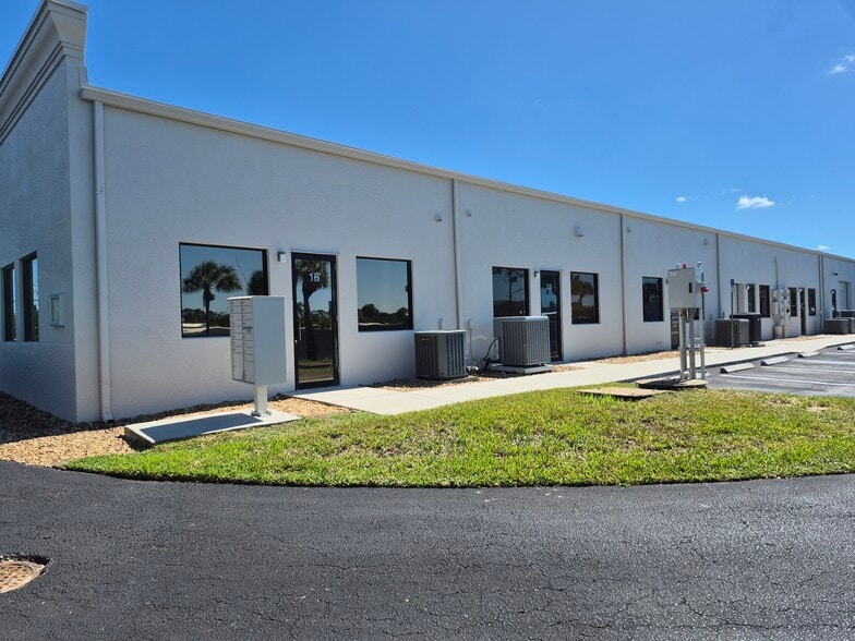 18070 S Tamiami Trl, Fort Myers, FL for lease - Building Photo - Image 3 of 8