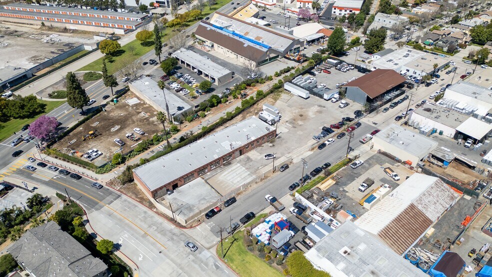 7343 Pierce Ave, Whittier, CA à louer - Photo du bâtiment - Image 3 de 15