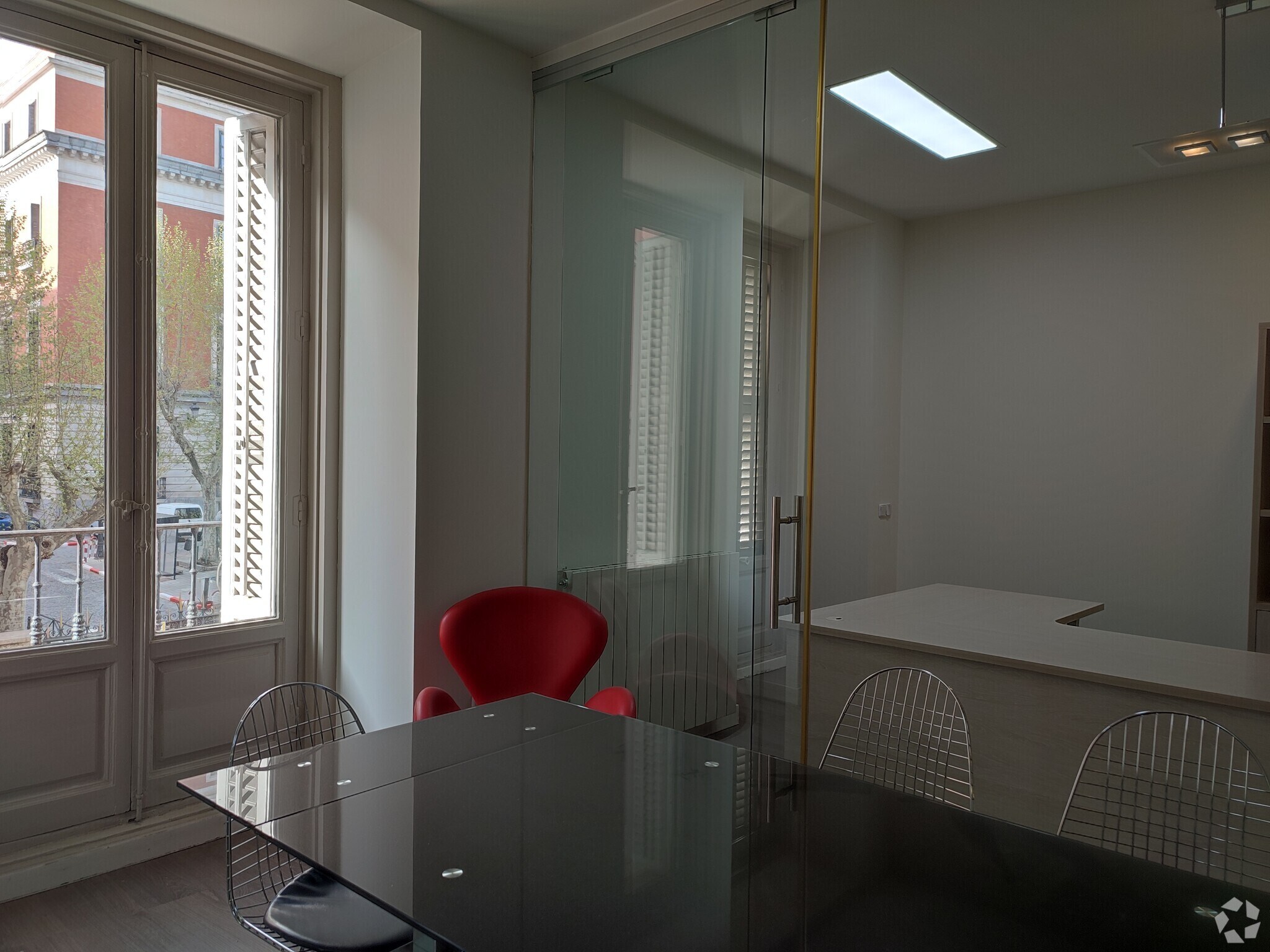 Office in Madrid, Madrid for lease Interior Photo- Image 1 of 3