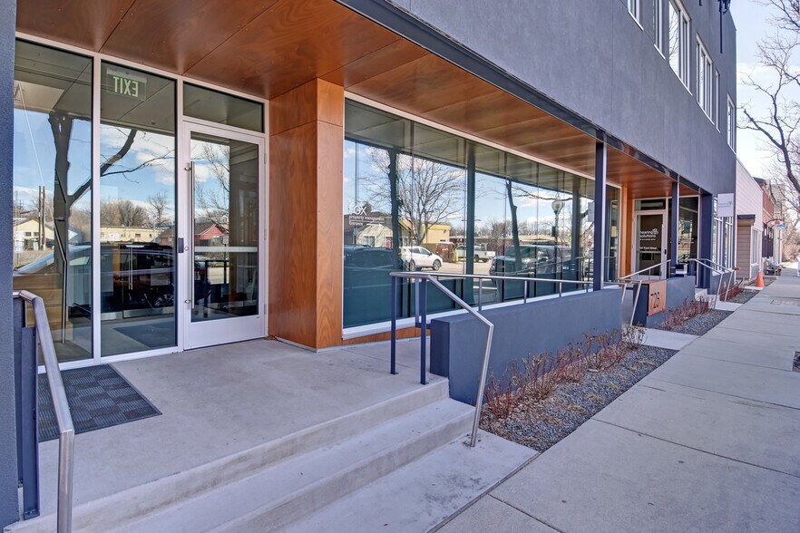 726 Front St, Louisville, CO à louer - Photo du bâtiment - Image 2 de 22