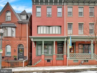 Plus de détails pour 403 W Market St, Pottsville, PA - Flex à vendre