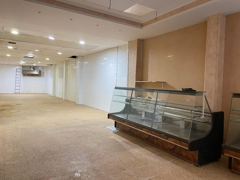 Calle Manuel Lorenzo Pardo, 4, Zaragoza, Zaragoza for sale - Interior Photo - Image 3 of 19