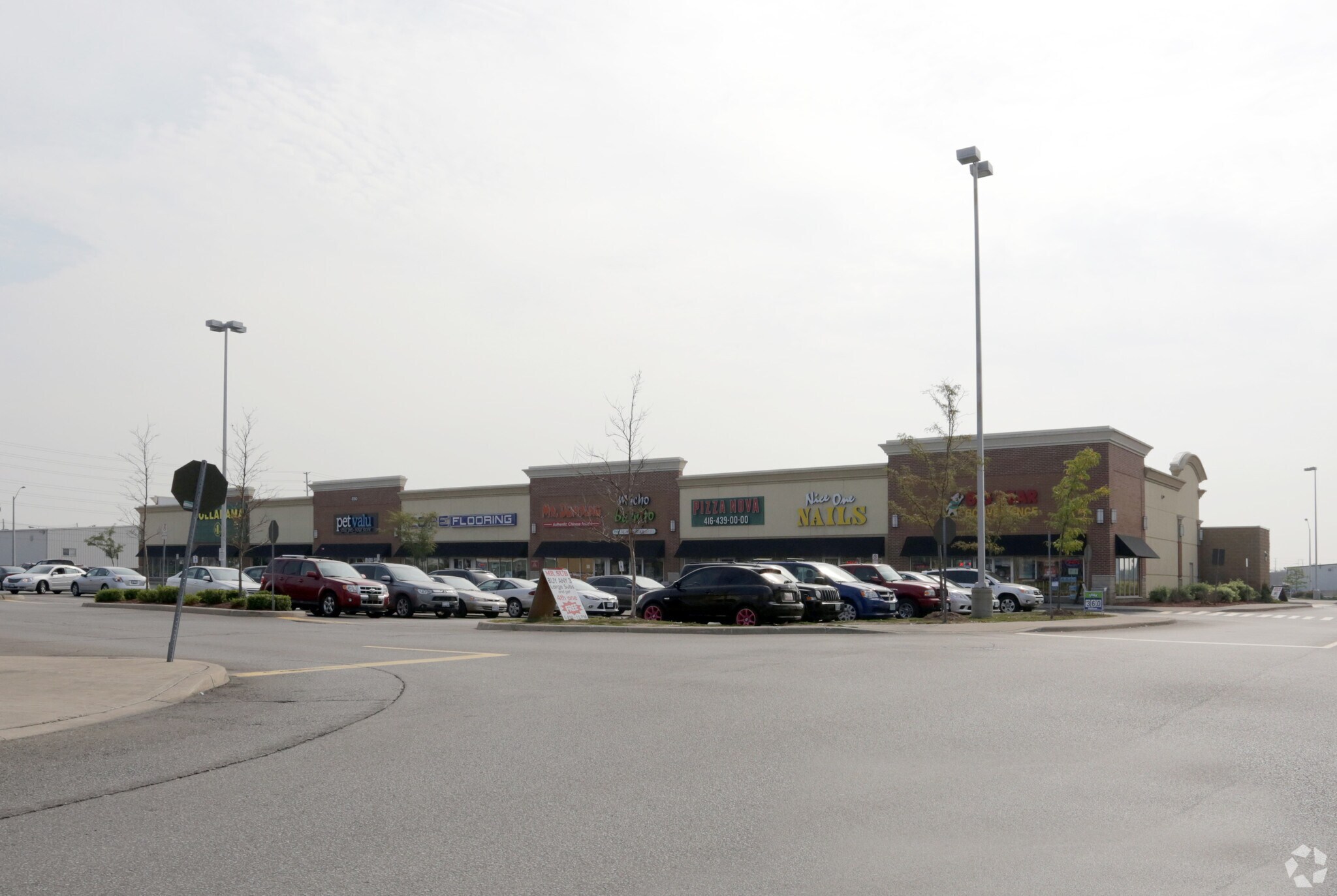 890 Main St E, Milton, ON for sale Primary Photo- Image 1 of 1