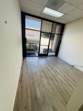 11305 Rancho Bernardo Rd, San Diego, CA à louer Photo intérieure- Image 1 de 4