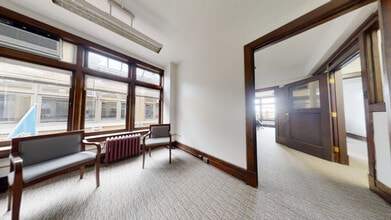 326-330 S State St, Ann Arbor, MI for lease Building Photo- Image 1 of 3