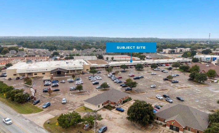 502-540 Meadowlake Ctr, Waco, TX à louer - Photo du bâtiment - Image 3 de 6