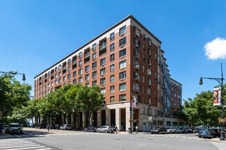 Plus de détails pour 21 South End Ave, New York, NY - Bureau/Commerce de détail à louer