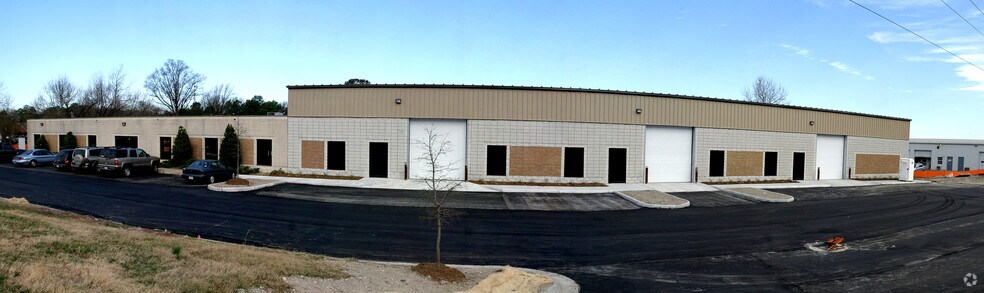 2001 Old Greenbrier Rd, Chesapeake, VA à louer - Photo du bâtiment - Image 3 de 3