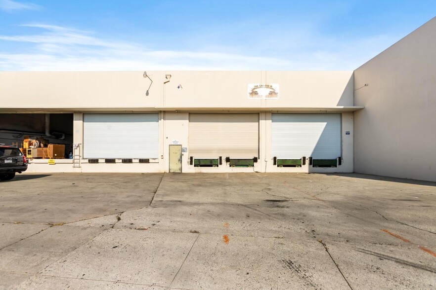 505 E Gardena Blvd, Carson, CA for sale - Building Photo - Image 2 of 5