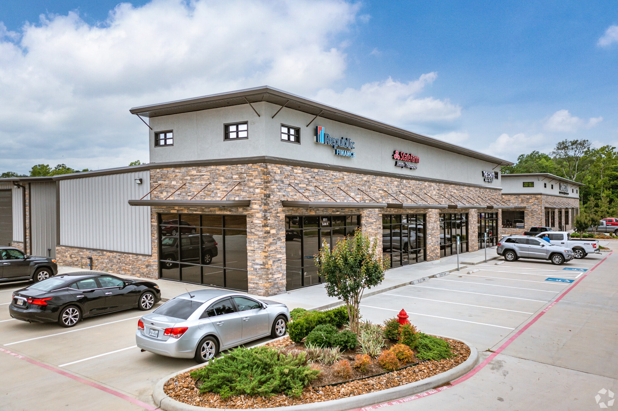 6427 Highway 105, Conroe, TX for lease Building Photo- Image 1 of 8