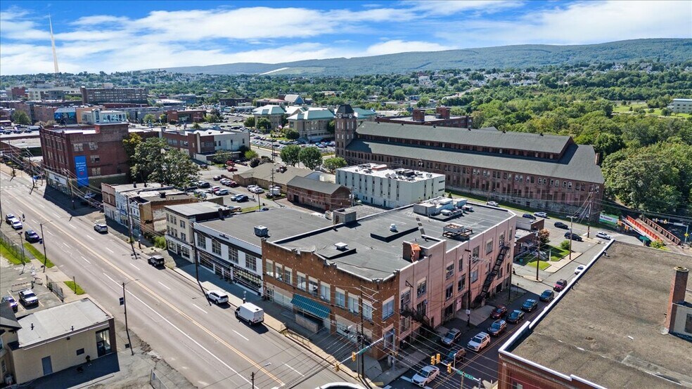 541 Wyoming Ave, Scranton, PA à louer - Photo du bâtiment - Image 3 de 55