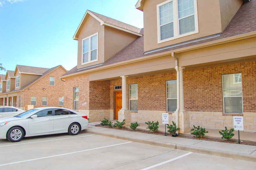 25511 Budde Rd, The Woodlands, TX à louer - Photo du bâtiment - Image 2 de 53