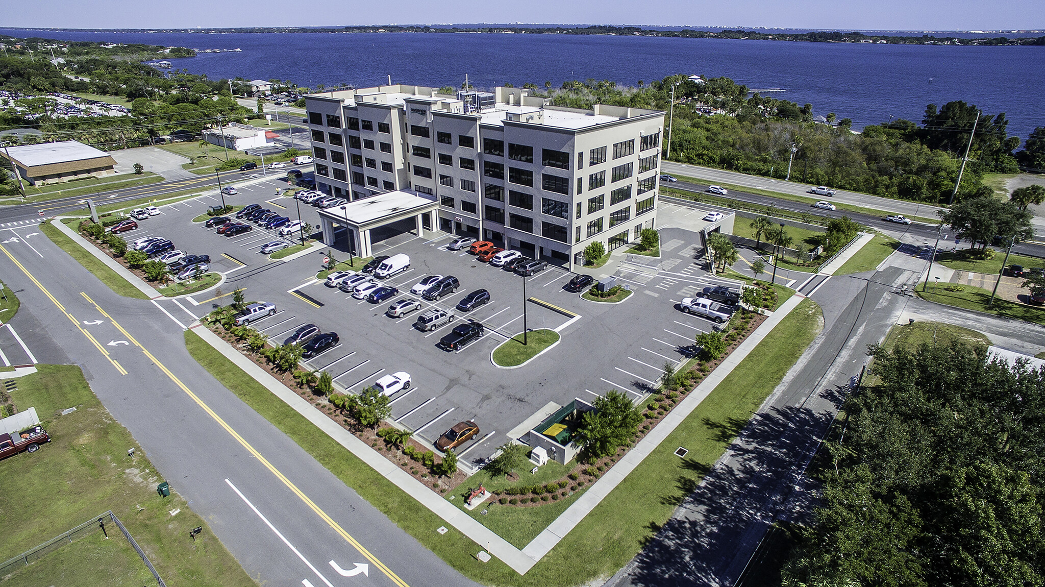 6525 3rd St, Melbourne, FL à vendre Photo du bâtiment- Image 1 de 1