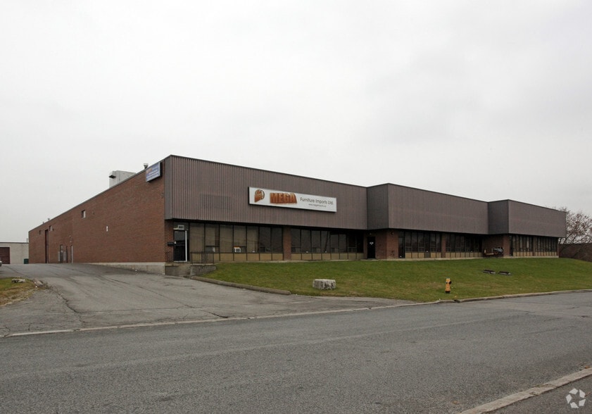401 Clayson Rd, Toronto, ON for lease - Primary Photo - Image 1 of 2
