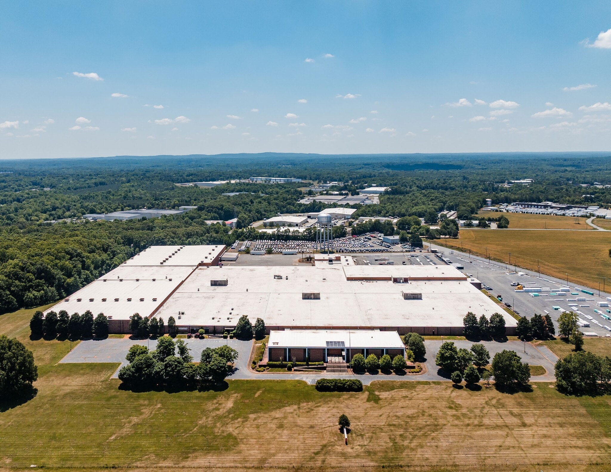 2516 Industry Dr, Burlington, NC for lease Building Photo- Image 1 of 9