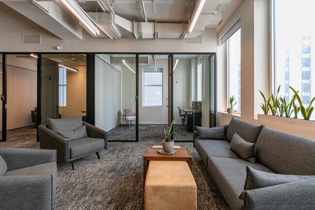 Plus de détails pour 331 Park Ave S, New York, NY - Bureau à louer