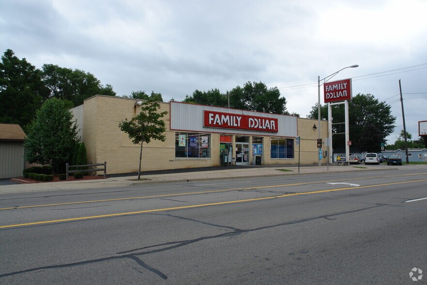 2919 S Cedar St, Lansing, MI for sale - Building Photo - Image 1 of 6