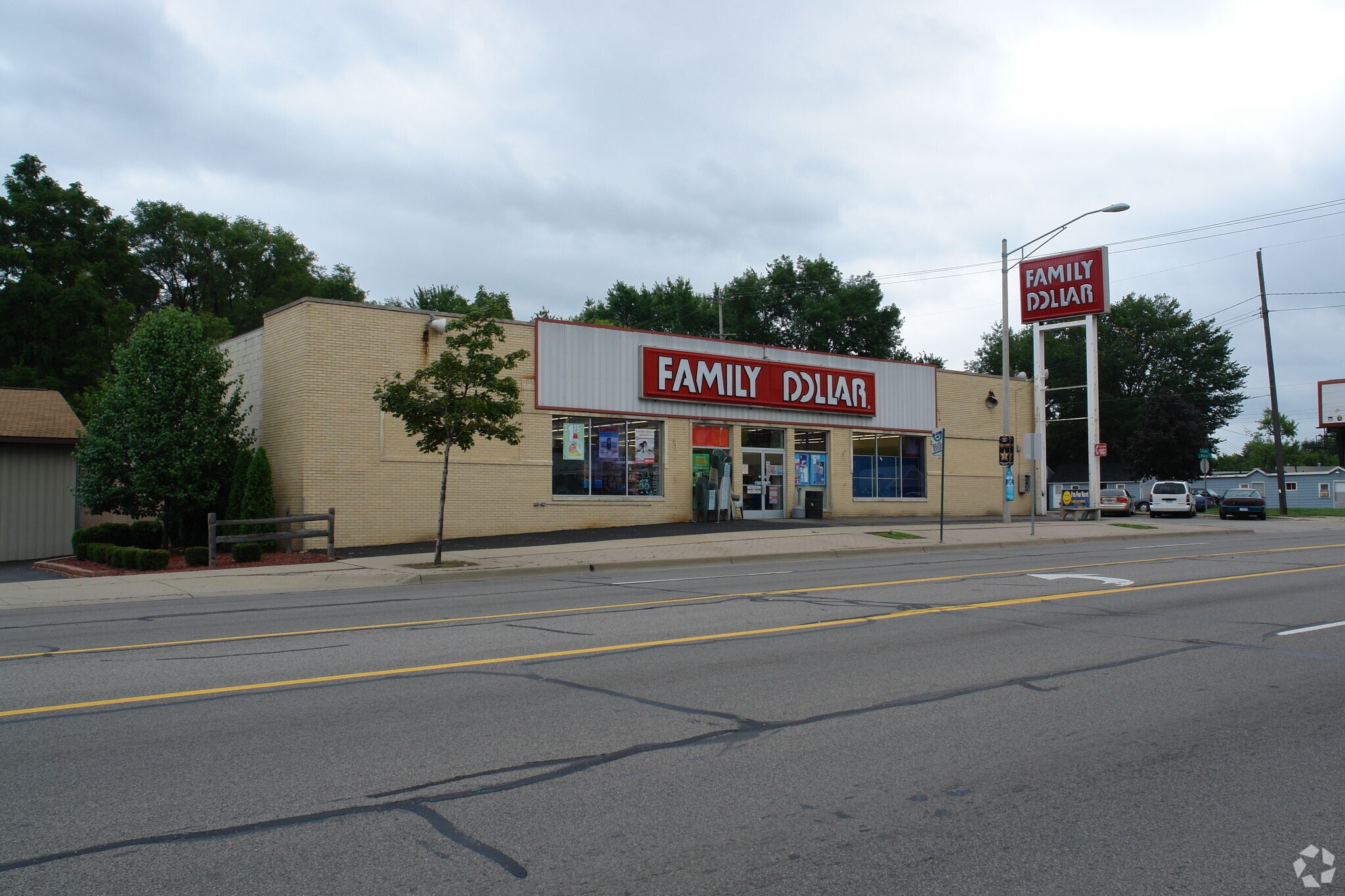 2919 S Cedar St, Lansing, MI for sale Building Photo- Image 1 of 7