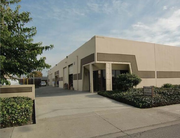 14358-14386 Wicks Blvd, San Leandro, CA à vendre - Photo du bâtiment - Image 2 de 5