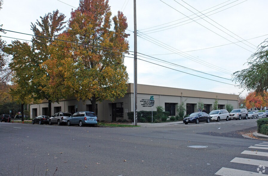 1800-1814 15th St, Sacramento, CA à louer - Photo du bâtiment - Image 2 de 6