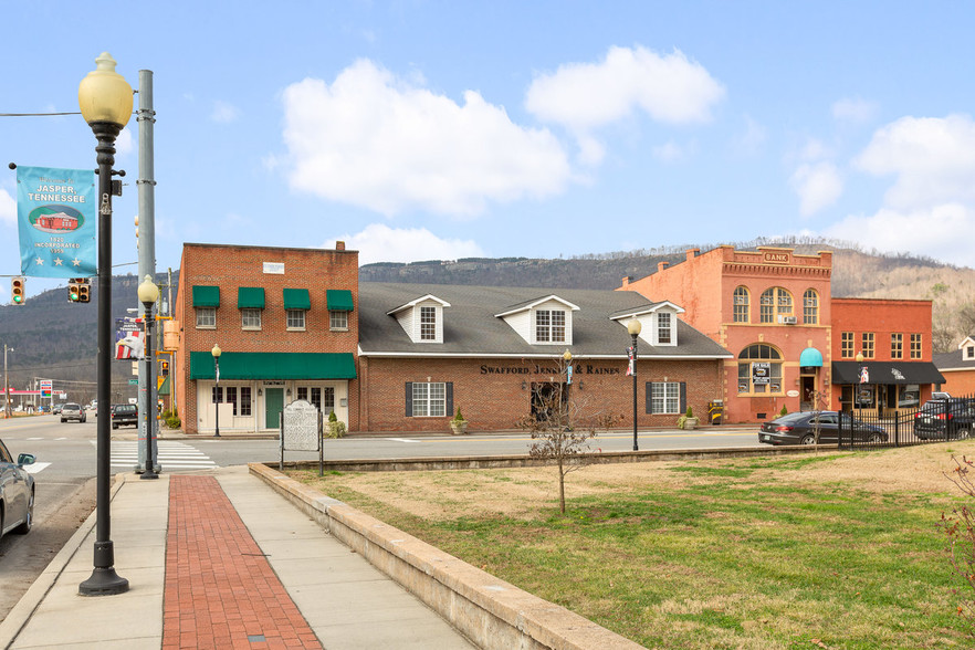 33 Courthouse Sq, Jasper, TN à vendre - Autre - Image 1 de 1