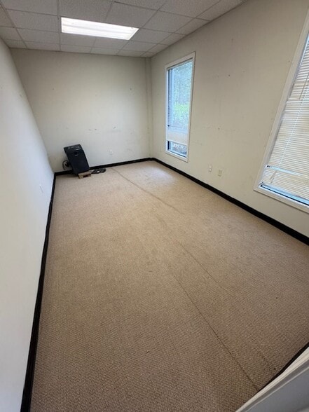 4073 Nine McFarland Dr, Alpharetta, GA for lease - Building Photo - Image 3 of 12